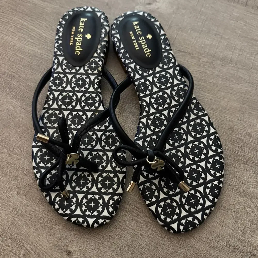 Kate Spade Women’s Size 6 Black White Geometric Sandals